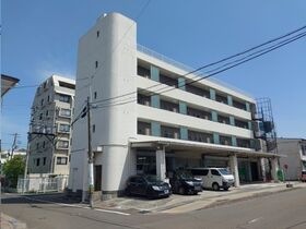 丸栄黒松コーポの外観