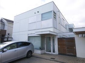 グリーンフィールドハウスの外観