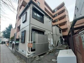 ピースフル五橋(家具家電付)の外観
