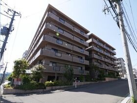 ガーデンプラザ泉中央の外観