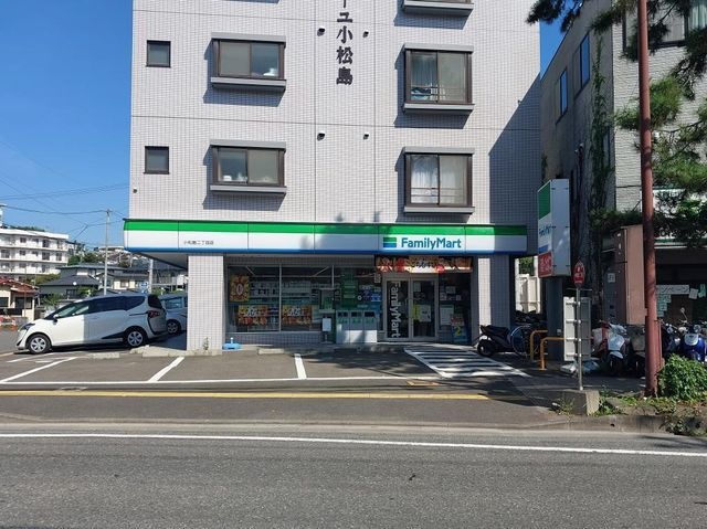 写真：ファミリーマート小松島二丁目店