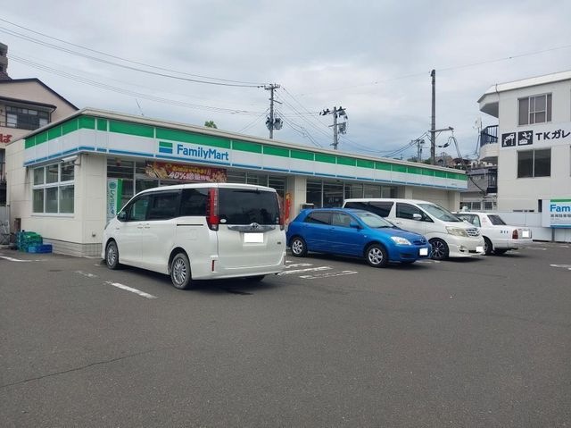 ファミリーマート北根黒松店