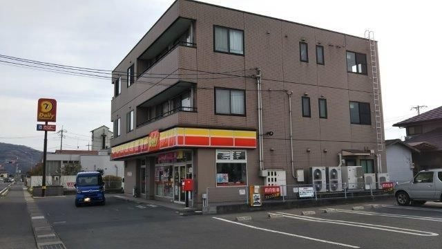 デイリーヤマザキ総社三輪店