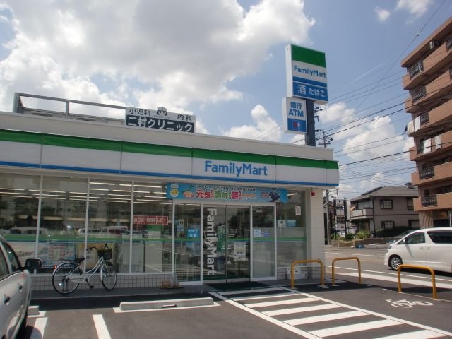 ファミリーマート中村並木店