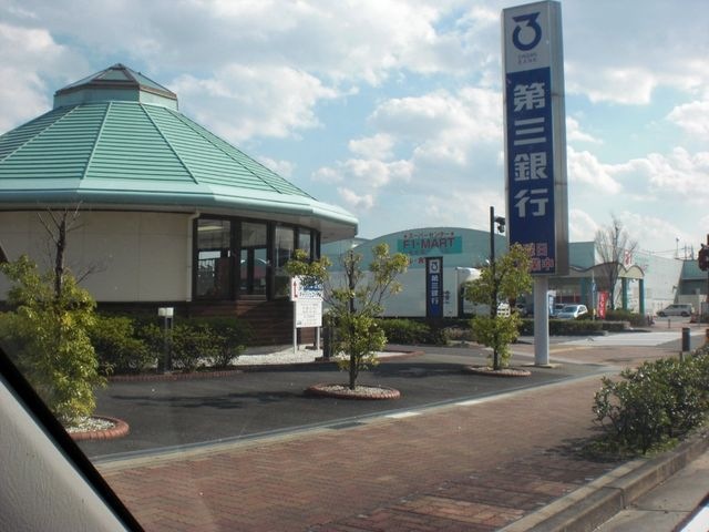 第三銀行桑名支店陽だまりの丘出張所
