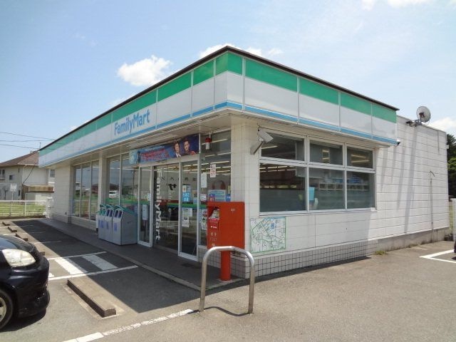 ファミリーマート玉城店
