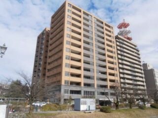 写真:ディーグランゼ新桜町の外観
