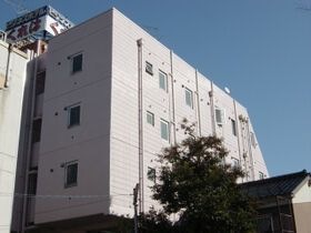 アルプスビルの外観