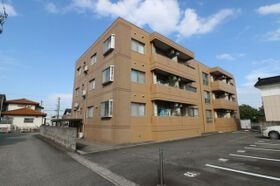 ラ・ファミール・ナガハラの外観