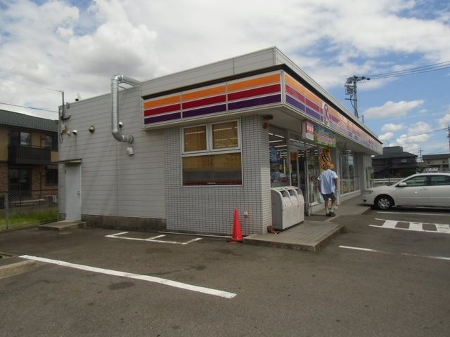 ファミリーマート豊山和合橋店