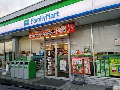 ファミリーマート犬山上野店