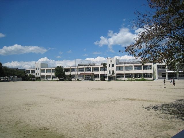 松阪市立中川小学校
