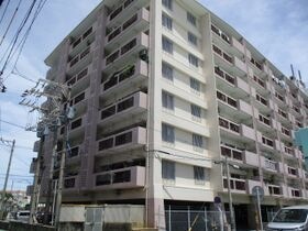 琉食辻町マンションの外観