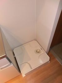 コスモ・ガーデン 室内洗濯機置場