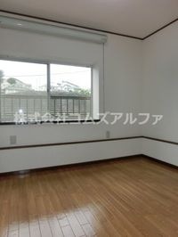 メゾンドール清水ケ丘 洋室