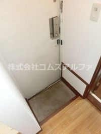 メゾンドール清水ケ丘 玄関