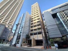 プレサンス三宮花時計前の外観