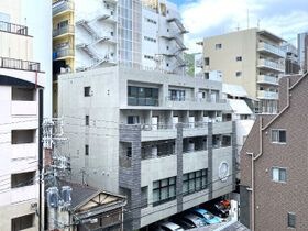 とけいや館 北野坂の外観