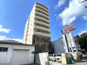 ウエンズ神戸の外観