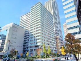 ワコーレ神戸三宮トラッドタワーの外観
