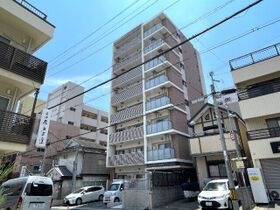 ウエストヒルズ大倉山の外観
