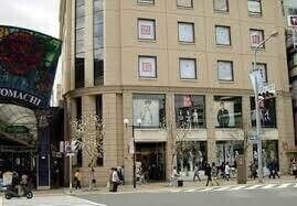 ユニクロ神戸元町店