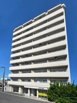 ラフェスタ嫁島の外観