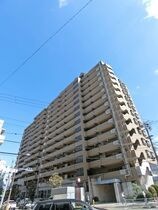 ライオンズマンション三国ヶ丘の外観