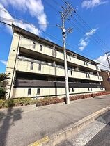 グランシャリオ Ⅱ棟の外観