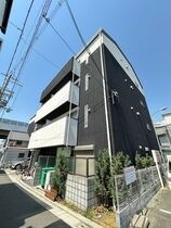 エヌエム・スワサント・ドゥ・イーストの外観