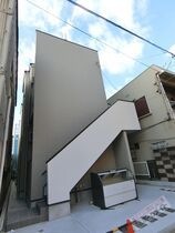 アクアリンピアの外観