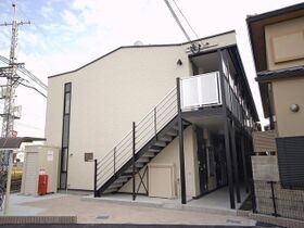レオパレスエイトの外観