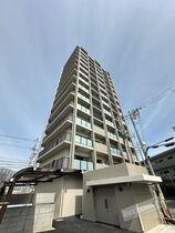 クローバー・レジデンスNakamozuの外観