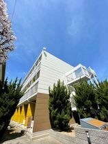 レオパレス中百舌鳥の外観