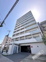 W.O.B.SAKAI(ウォブサカイ)の外観