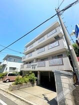 ウエストコーポ平岡の外観