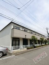 ロイヤルパレスの外観