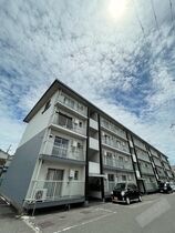 安田マンションの外観