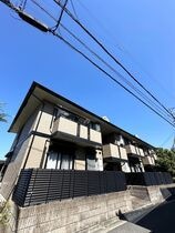 ハイツ椿の外観