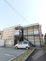レオパレスプレンティ浜寺の外観