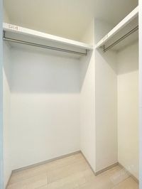 大容量のウォークインクローゼット付き♪