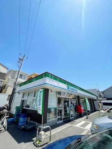 ファミリーマート京屋西湊店