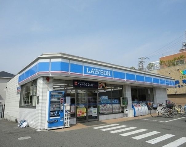 ローソン方違神社前店