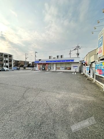 ローソン浜寺石津西四丁店