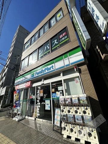 ファミリーマート白鷺駅前店