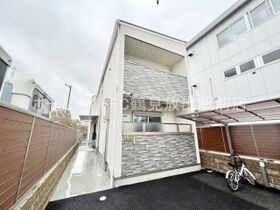 ピレーネ諸口の外観