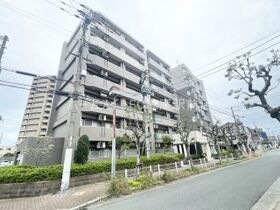メゾンドファミーユ鶴見緑地公園の外観