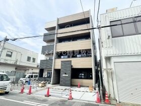 S-MOVE大阪鶴見の外観