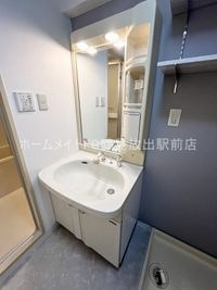 独立洗面台