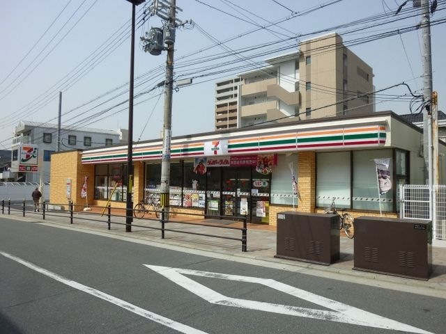 セブンイレブンＪＲ放出駅前店